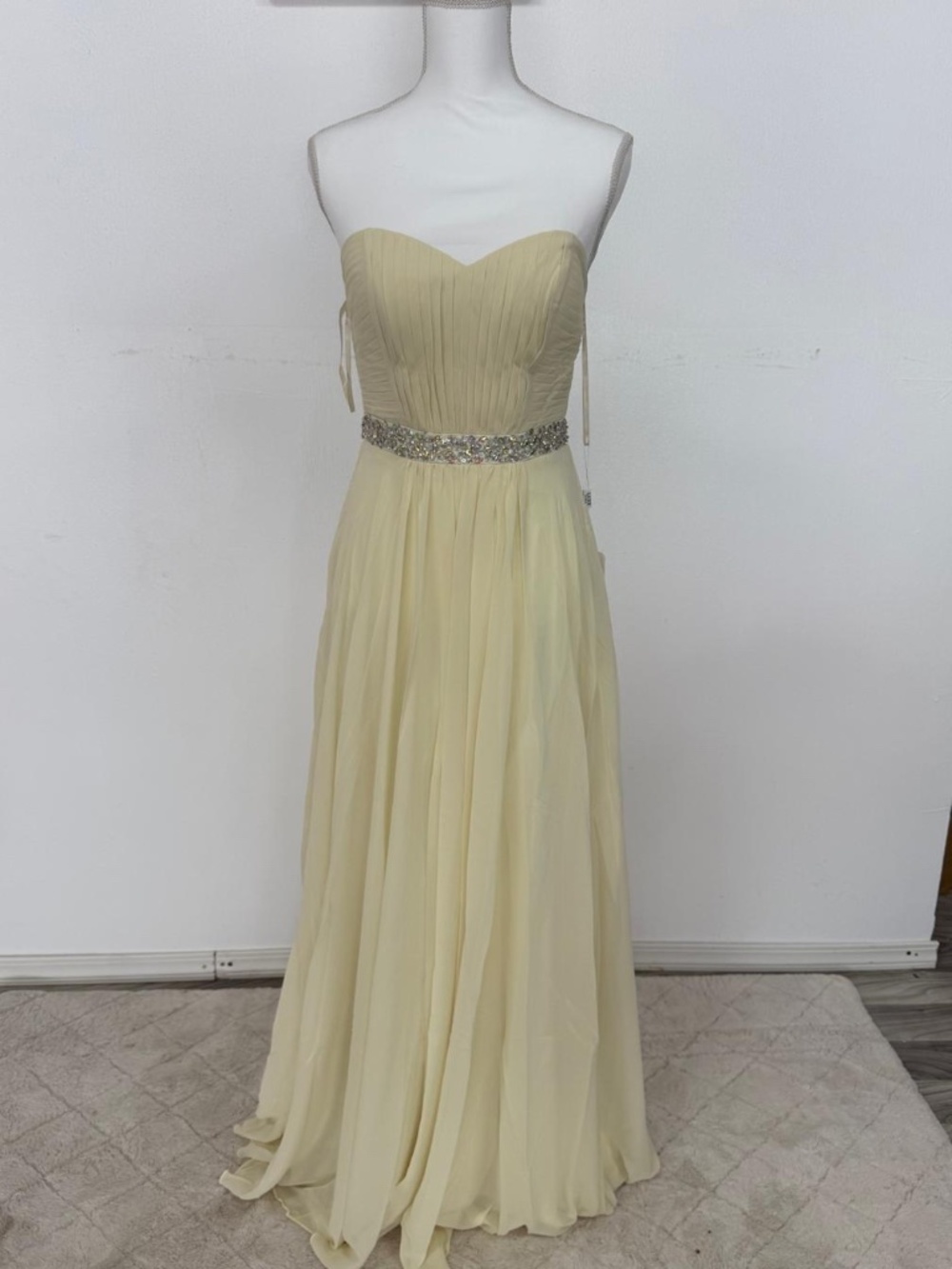 Pastel Yellow Strapless Chiffon Formal Gown with Rhinestone Waist – Size 8